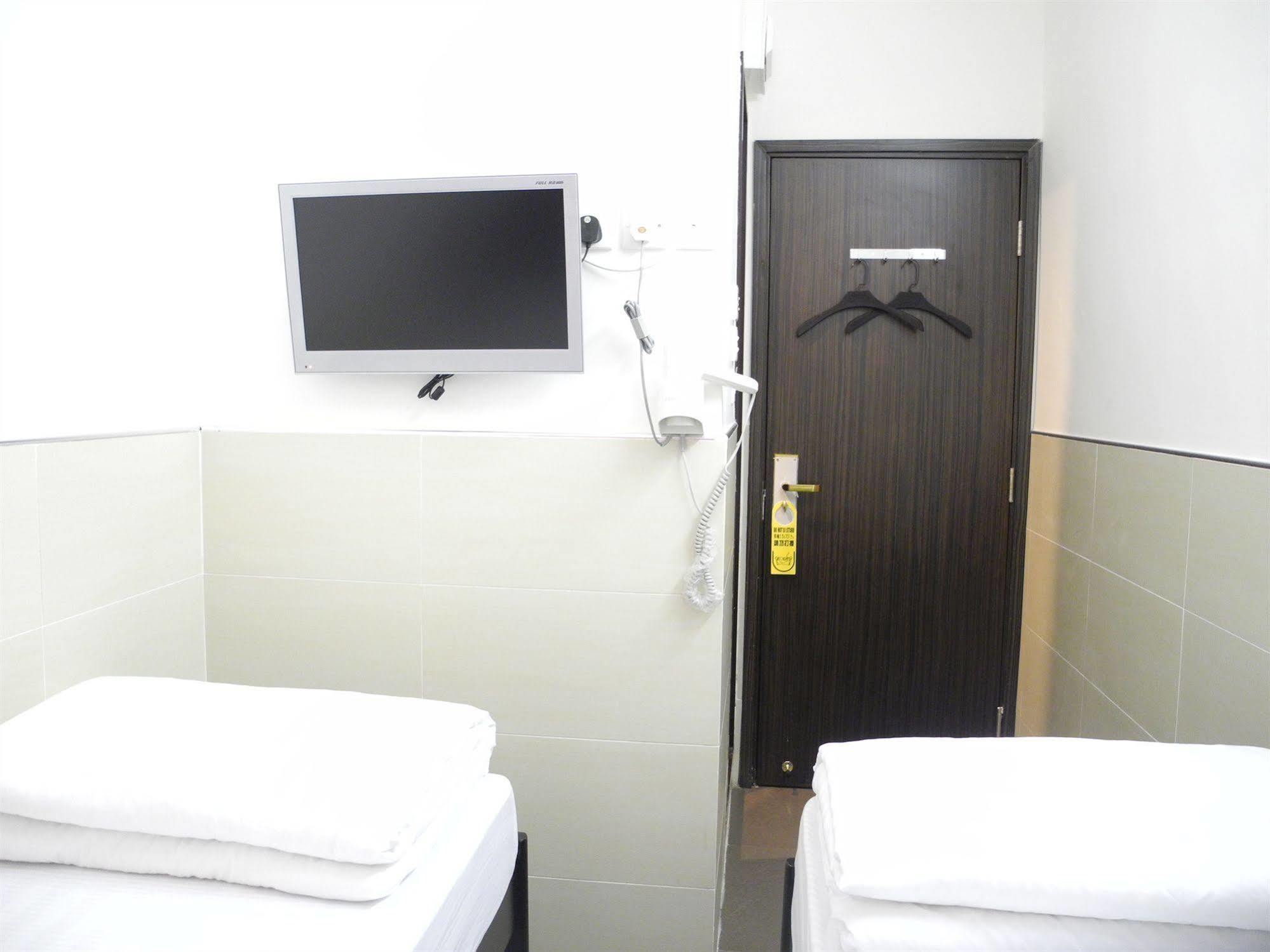 Kowloon Mongkok 1812 Guest House Гонконг Экстерьер фото